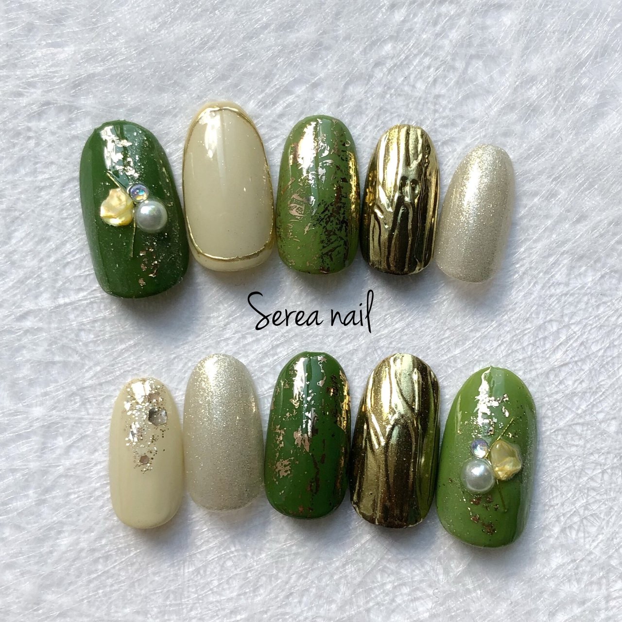 お正月 成人式 卒業式 入学式 ラメ Serea Nailのネイルデザイン No ネイルブック