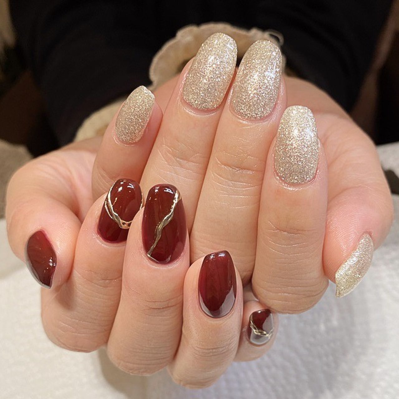 冬 オールシーズン ハンド シンプル ラメ Mami Nail Salon Fika のネイルデザイン No ネイルブック