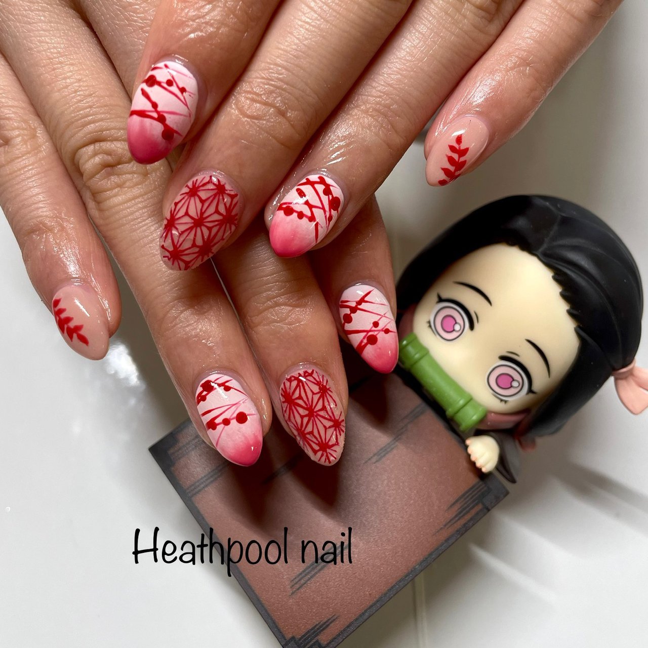 ハンド グラデーション ベージュ ピンク レッド Heathpoolnailのネイルデザイン No ネイルブック