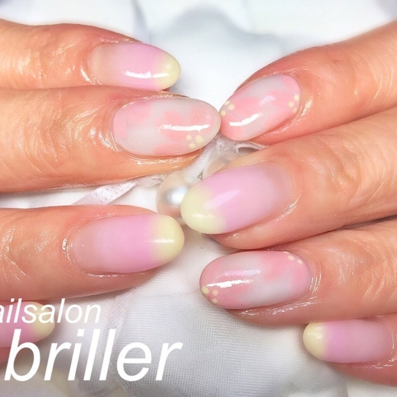 春 ハンド グラデーション ピンク ジェルネイル Nailsalonbrillerのネイルデザイン No 4338 ネイルブック