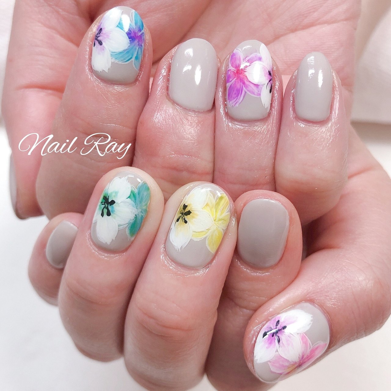 オールシーズン ライブ ハンド フラワー ミディアム Nail Ray Kanaのネイルデザイン No ネイルブック