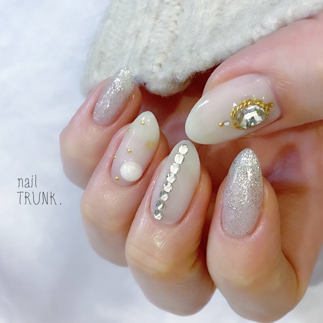 冬 ハンド ラメ ビジュー チェーン Nail Trunkのネイルデザイン No ネイルブック