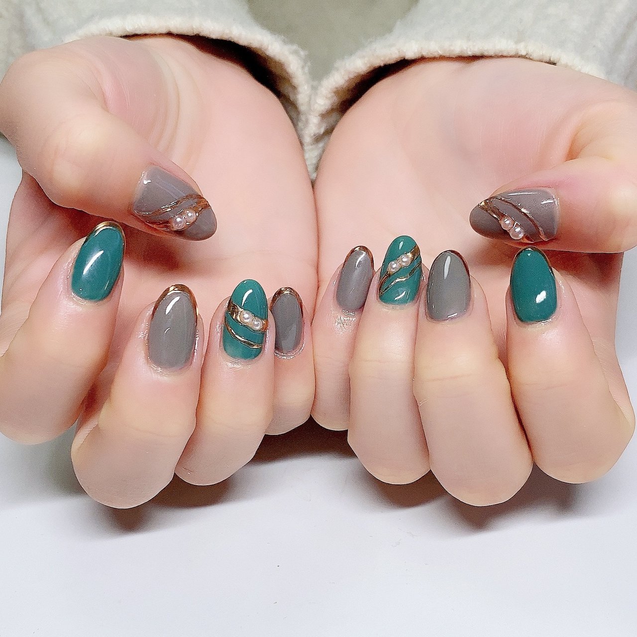 フレンチ パール ミラー 涼子のネイルデザイン No ネイルブック