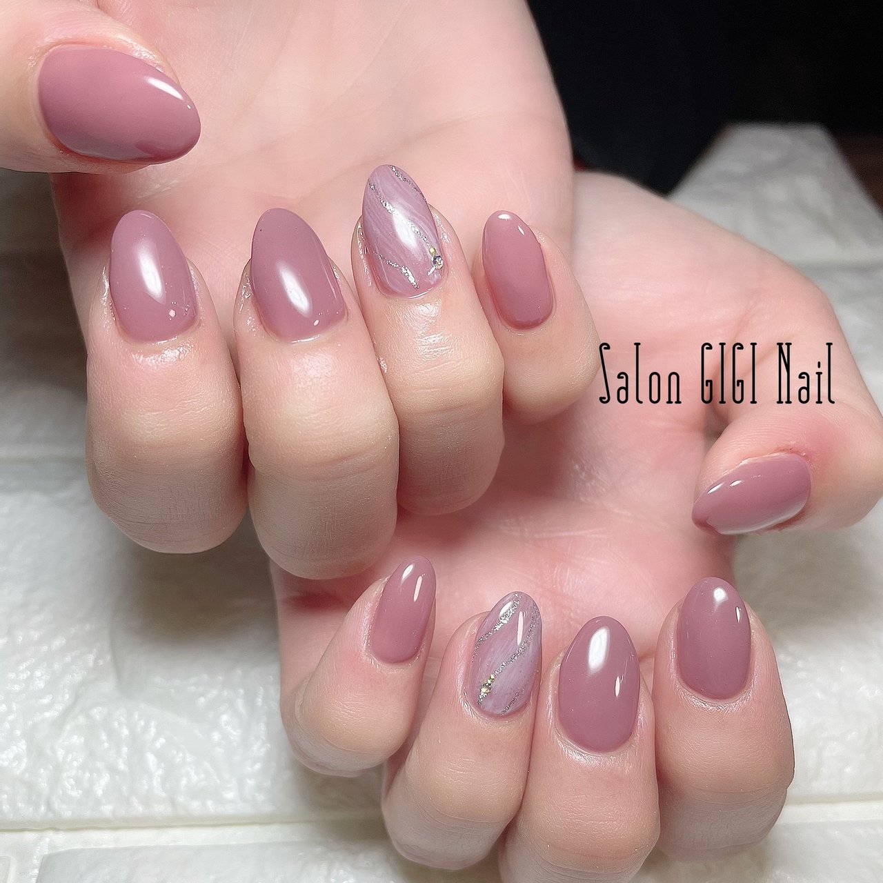 オールシーズン ハンド シンプル ワンカラー ミディアム Salon Gigi Nail のネイルデザイン No ネイル ブック