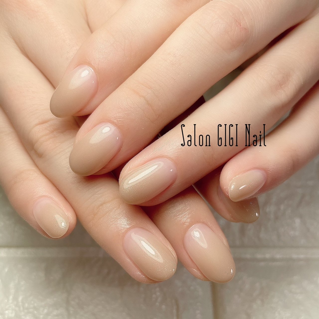 オールシーズン ハンド シンプル ワンカラー ミディアム Salon Gigi Nail のネイルデザイン No ネイル ブック
