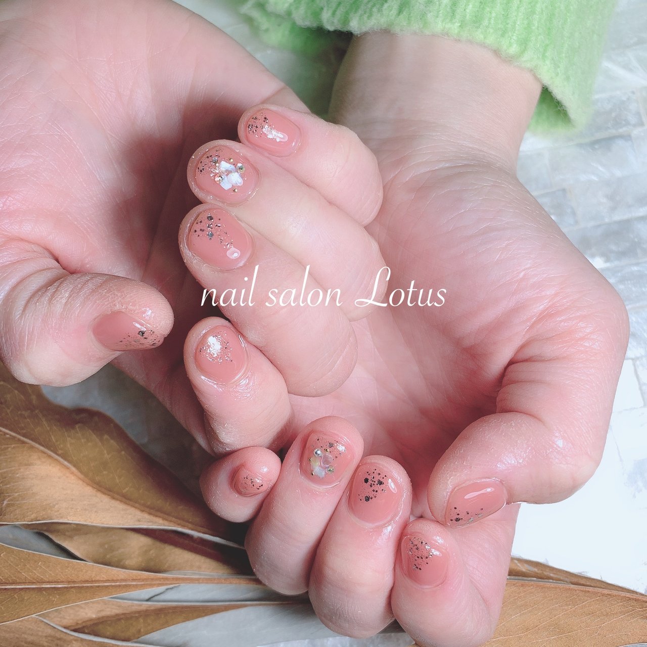 オールシーズン オフィス パーティー デート ハンド Lotus ロータス のネイルデザイン No ネイルブック