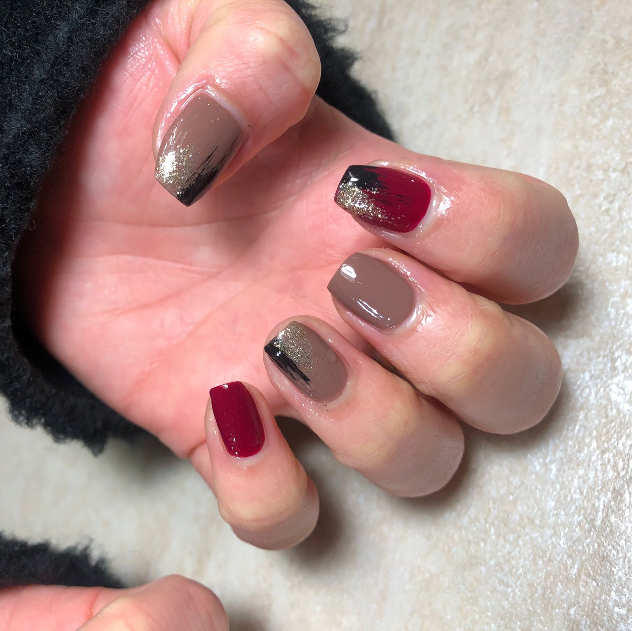 秋 冬 ハンド ボルドー ゴールド Nail Charmantのネイルデザイン No ネイルブック