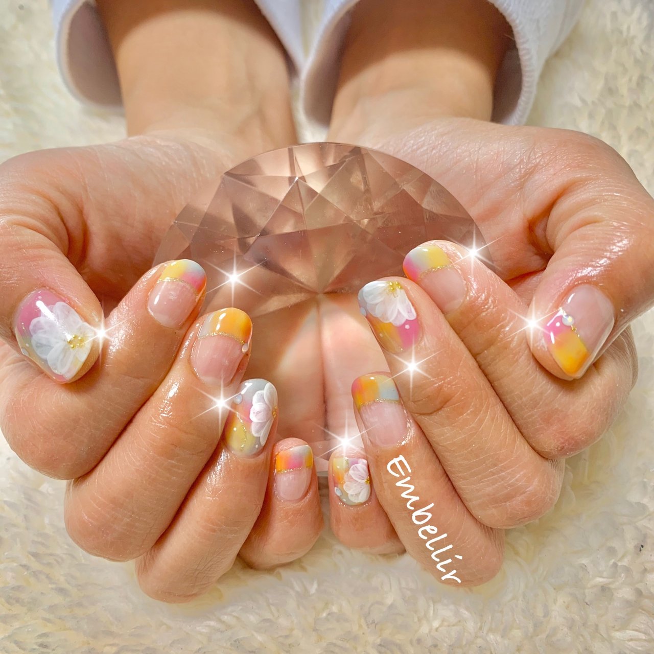 春 オールシーズン ハンド フラワー ミディアム Nozomi Embellir のネイルデザイン No ネイルブック