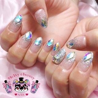 ストーン盛りネイルのネイルデザイン ネイルブック