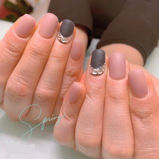 22年 新着順 ジェルネイル ヌーディーマットのネイルデザイン ネイルブック