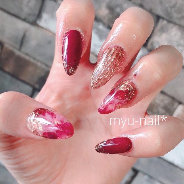 【未使用】LIZLISA ネイルセット　マニキュア　春ネイル　ピンク　赤 未使用】LIZLISA ネイルセット マニキュア 春ネイル ピンク 赤