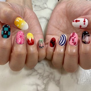 鬼滅の刃でニュアンスネイル💫 
10本違うの可愛い😍💕

#痛ネイル#キャラクターネイル#ニュアンスネイル#鬼滅の刃#鬼滅ネイル#煉獄杏寿郎#和ネイル#竈門禰豆子#グラデーションネイル#ショートネイル#ニュアンスネイル#正月ネイル#鬼滅ネイル#和柄ネイル#鬼舞辻無惨#nuancenail #itanail#kimetsunoyaiba#anime#manga#paint#横須賀ネイルサロン#横須賀ネイルサロンbraveryrose #オールシーズン #お正月 #パーティー #女子会 #ハンド #ワンカラー #痛ネイル #ニュアンス #和柄 #ミディアム #レッド #イエロー #カラフル #ジェルネイル #お客様 #Bravery Rose🌹　ブレイブリーローズ #ネイルブック