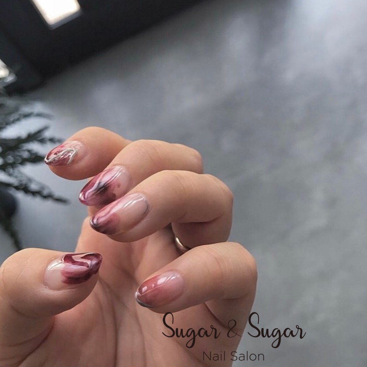 レッド ボルドー メタリック ジェルネイル お客様 Sugar And Sugarのネイルデザイン No ネイルブック