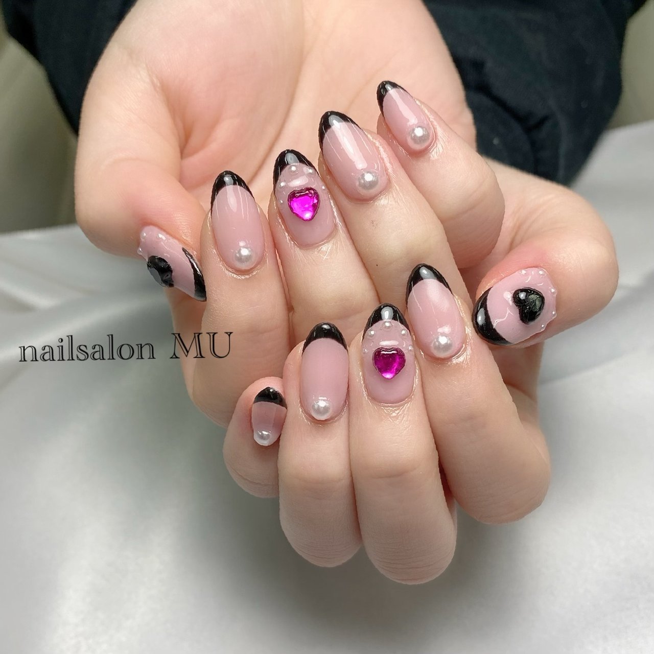 フレンチ ハート パール ピンク ブラック Nailsalon Mu ミウ のネイルデザイン No ネイルブック