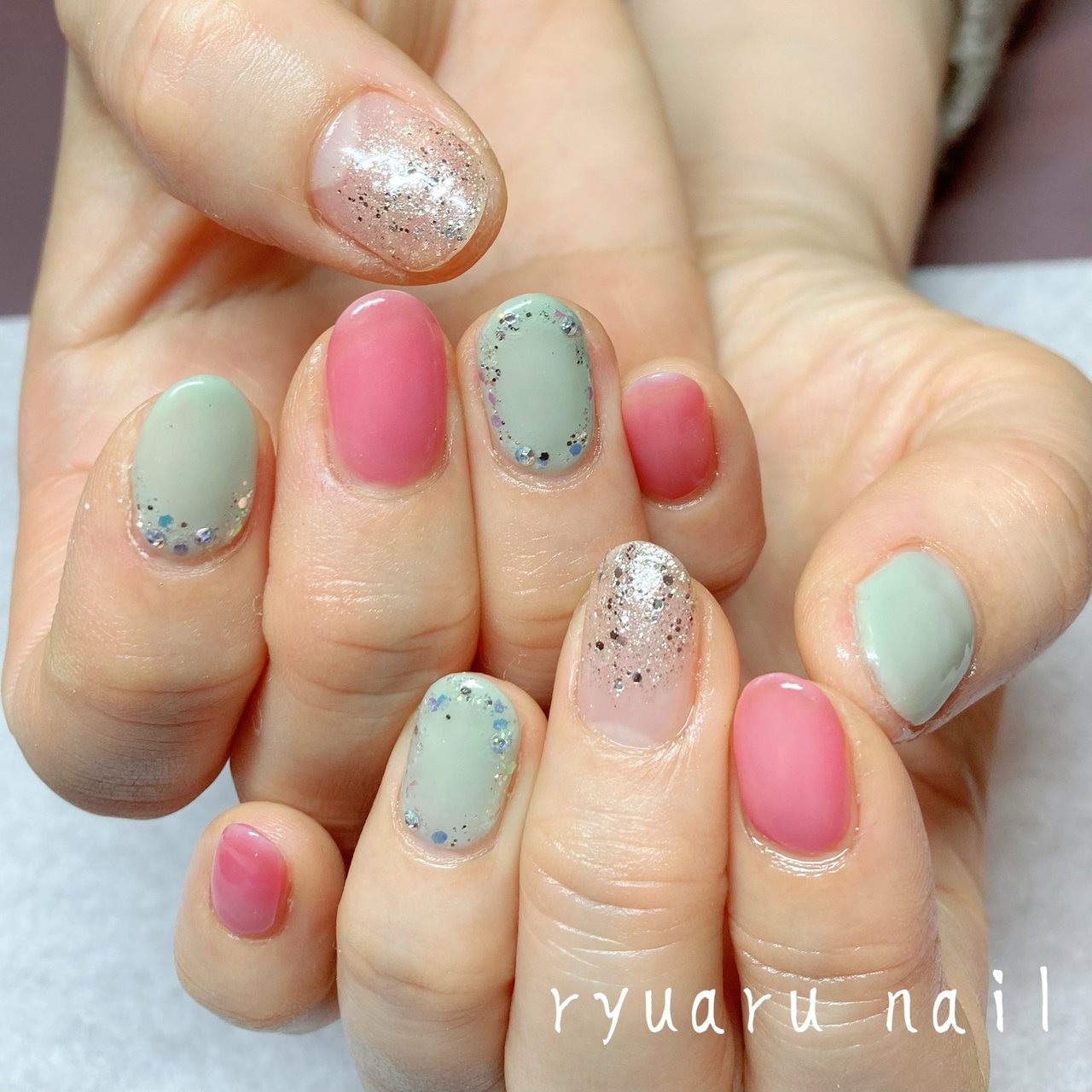 オールシーズン シンプル ラメ ピンク グリーン Ryuaru Nailのネイルデザイン No ネイルブック