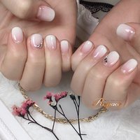 ベージュ ヌーディー 白グラデーションのネイルデザイン ネイルブック