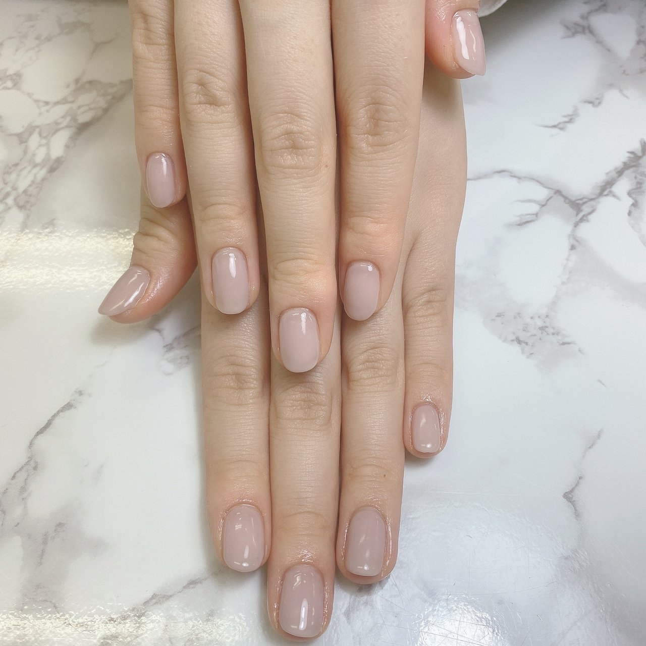オールシーズン ハンド シンプル ショート ベージュ Avenirのネイルデザイン No ネイルブック