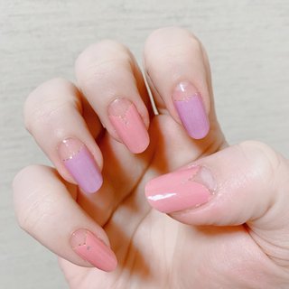 キャンドゥ購入のジェルネイルシールで(´∇｀) 



#キャンドゥ #100均ネイル #100均 #ジェルネイルシール 
#貼るだけ #簡単ネイル #簡単 #かわいいネイル #かわいい #上品ネイル #上品 #シンプル #シンプルネイル #セルフネイル #セルフネイラー #ハンド #シンプル #ビジュー #ホログラム #ピンク #パープル #セルフネイル #‪ஐ‬moconail‪ஐ‬ #ネイルブック