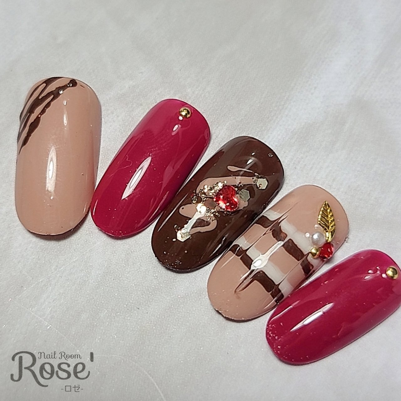 冬 バレンタイン ハンド ワンカラー ピーコック 三軒茶屋 Rose のネイルデザイン No ネイルブック