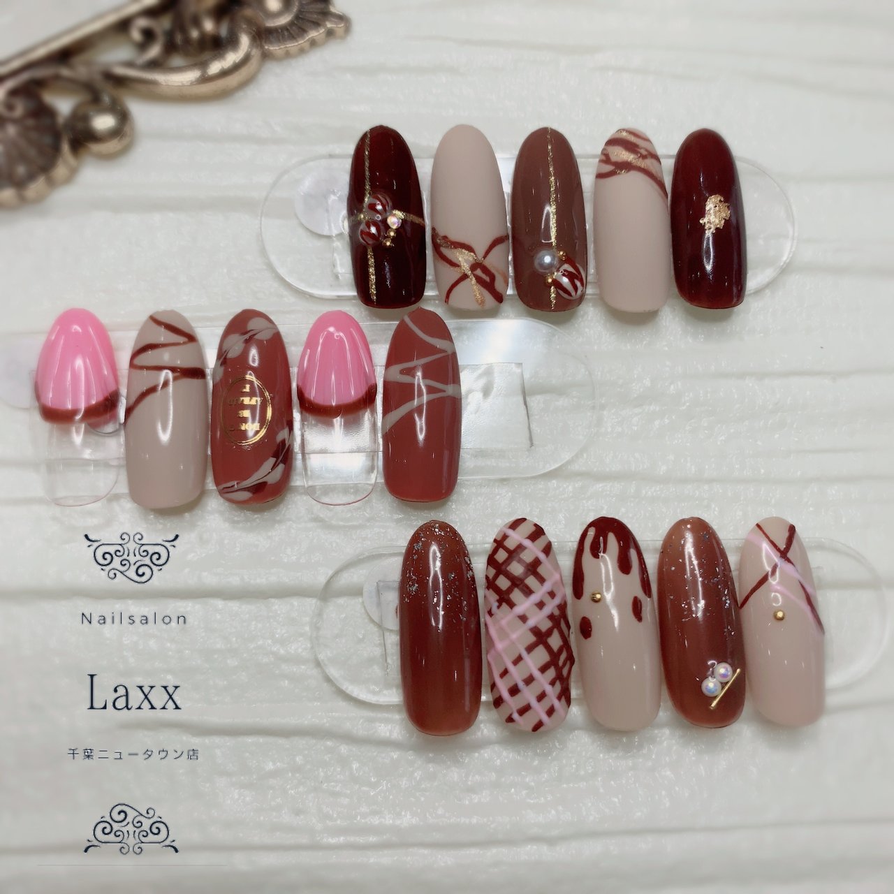 バレンタイン ハンド ホログラム スイーツ ミディアム Laxxnailsalon千葉ニュータウン店のネイルデザイン No ネイル ブック