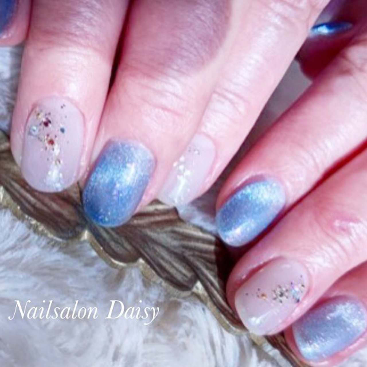 ハンド ホワイト 水色 ブルー ジェルネイル Nailsalondaisyのネイルデザイン No ネイルブック