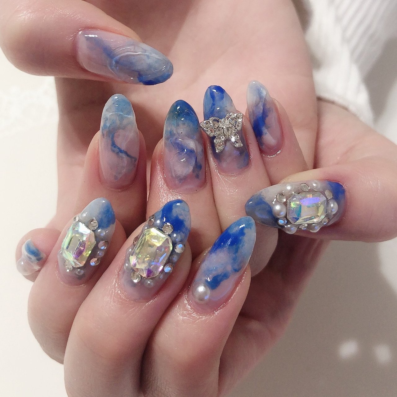 オールシーズン パーティー 女子会 ハンド ビジュー Kupulau Nail Haruのネイルデザイン No ネイルブック