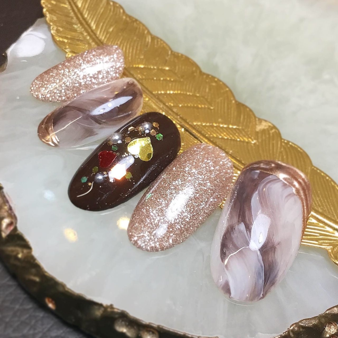 秋 冬 バレンタイン オフィス ハンド 溝の口 Nail Trees ネイルトゥリース のネイルデザイン No ネイルブック