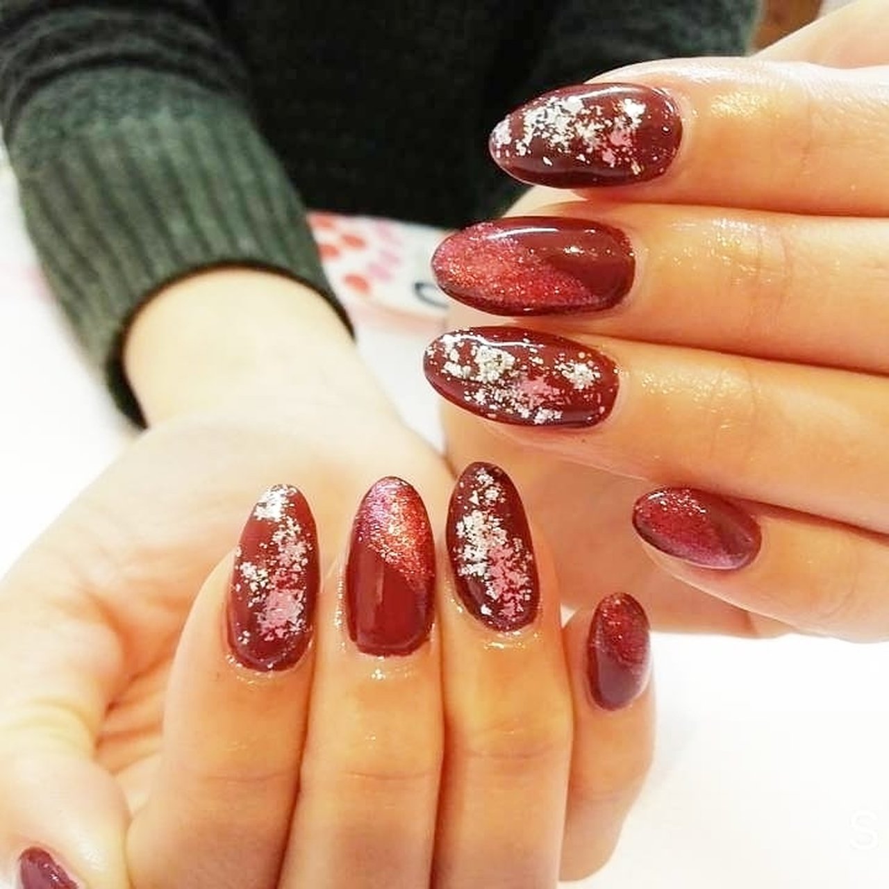 春 オールシーズン バレンタイン ハンド ビジュー Nail Salon Calypso2のネイルデザイン No ネイルブック