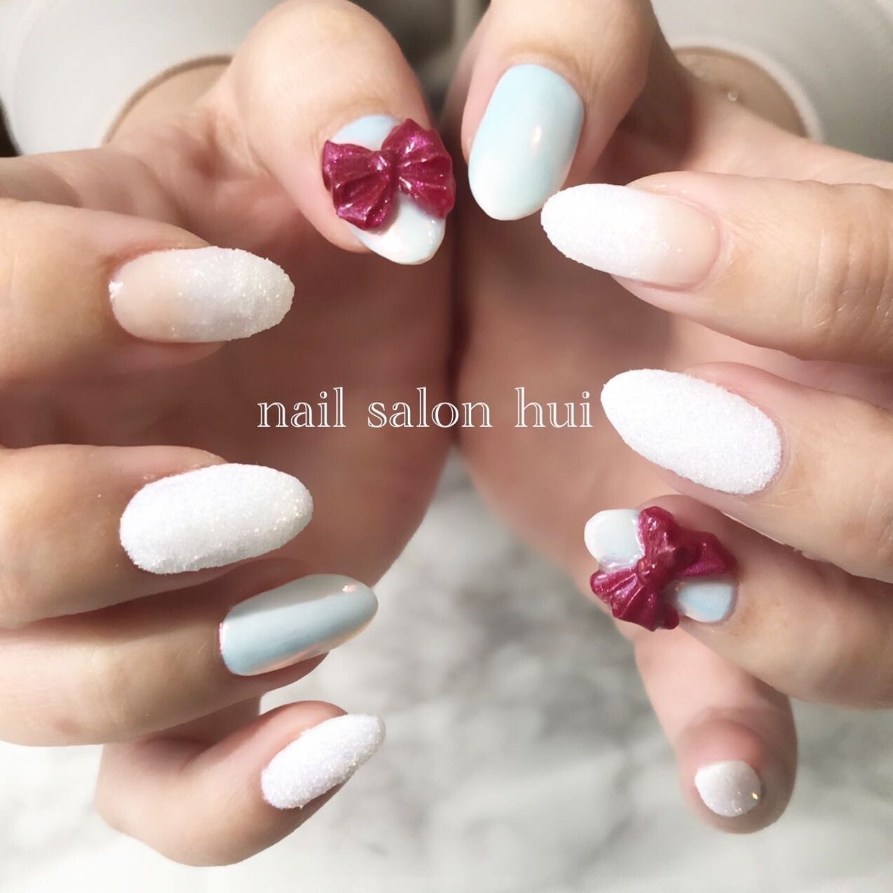 オールシーズン ハンド リボン ホワイト レッド Nailsalon Huiのネイルデザイン No ネイルブック