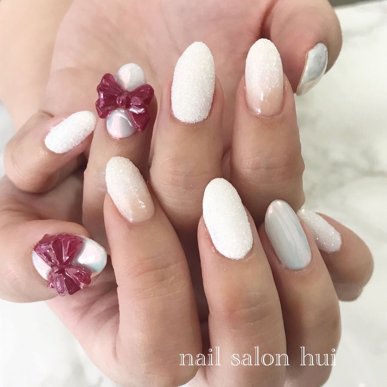 オールシーズン ハンド リボン ホワイト レッド Nailsalon Huiのネイルデザイン No ネイルブック