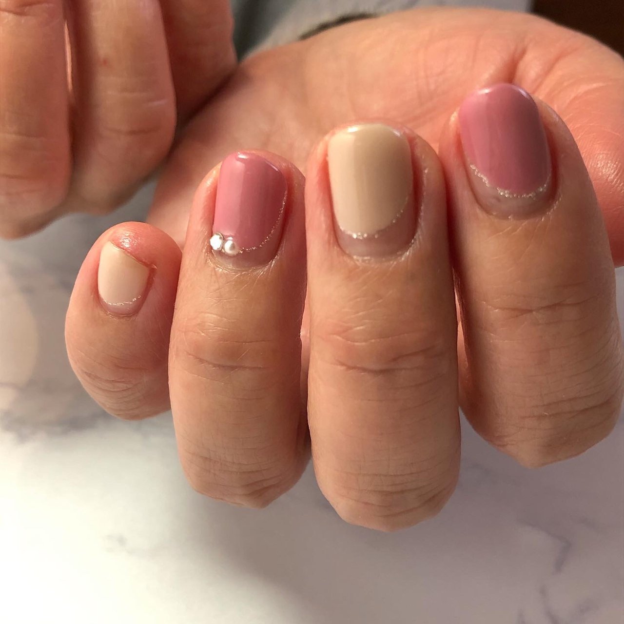 オールシーズン お正月 入学式 オフィス 変形フレンチ Renのネイルデザイン No ネイルブック