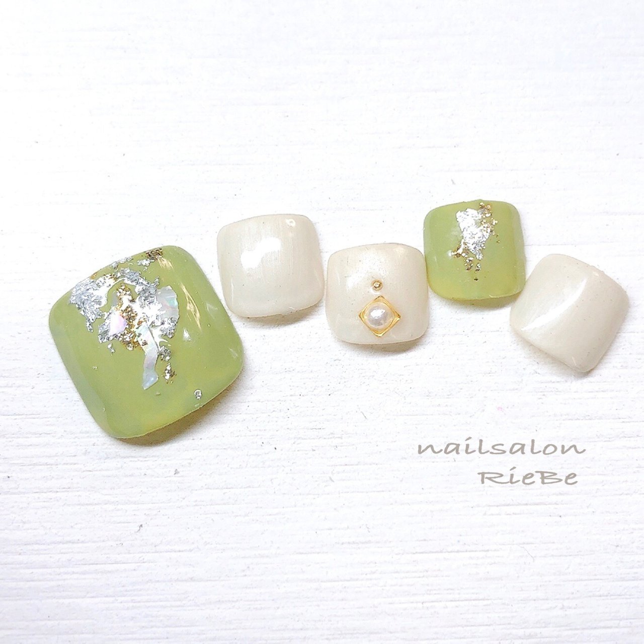 春 卒業式 入学式 オフィス フット Nail Salon Riebe リーヴェ のネイルデザイン No ネイルブック