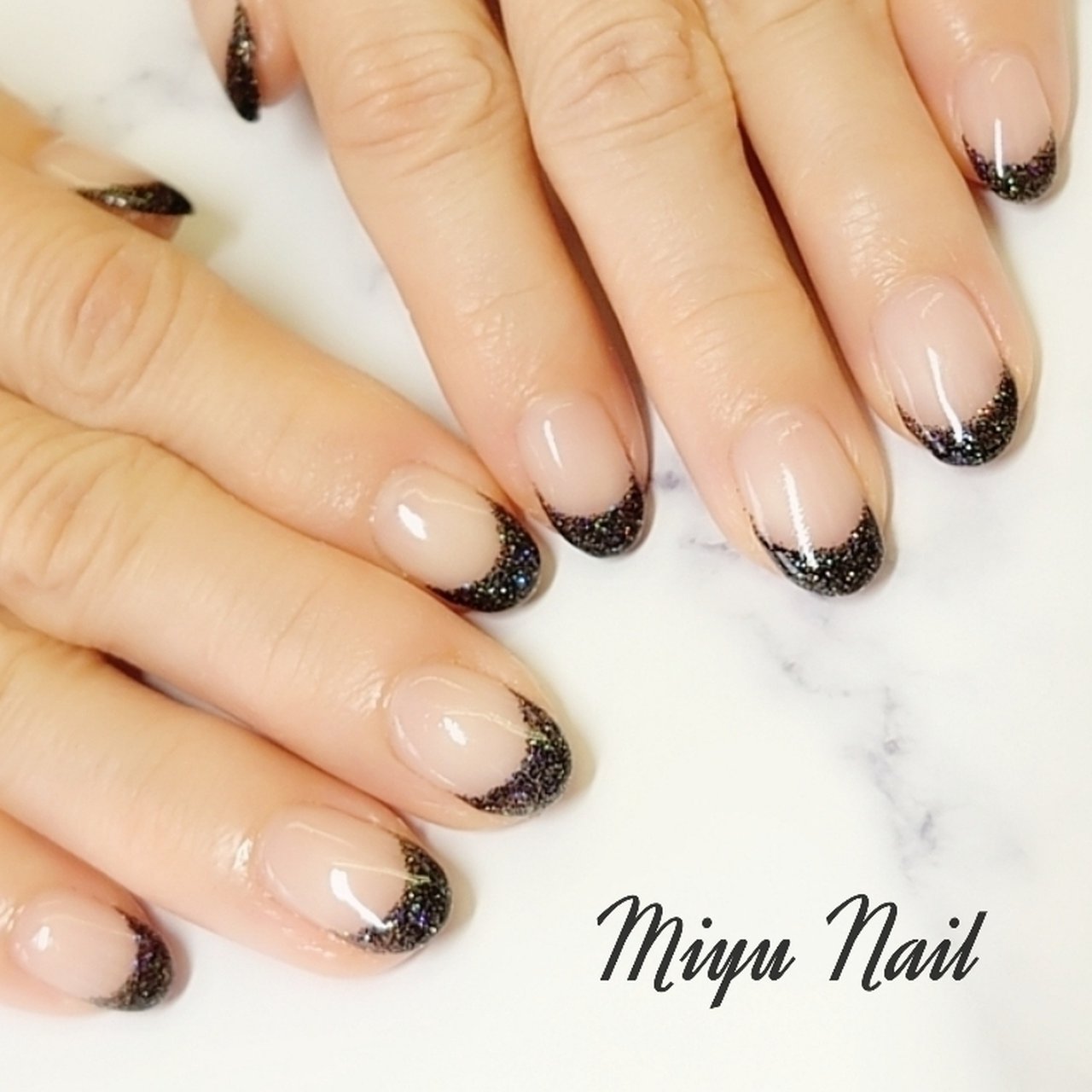 オールシーズン ハンド フレンチ ラメ ミディアム Miyu Nailのネイルデザイン No ネイルブック
