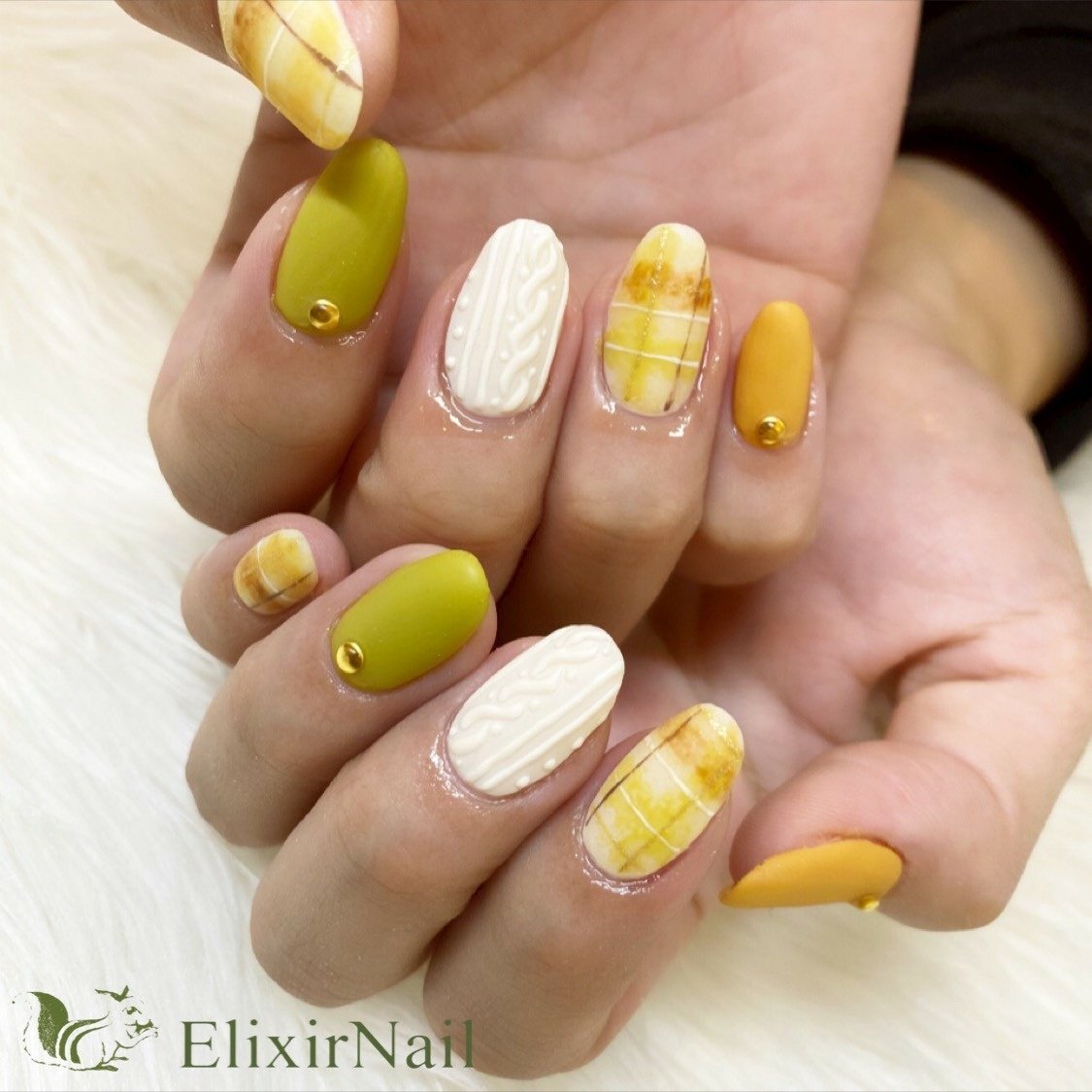 秋 冬 ハンド ワンカラー チェック エリクサーネイルのネイルデザイン No ネイルブック