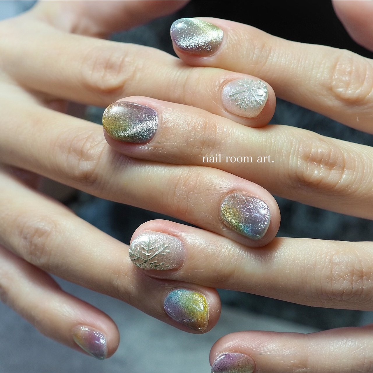 冬 ハンド マグネット カラフル ジェル Nail Room Art のネイルデザイン No ネイルブック
