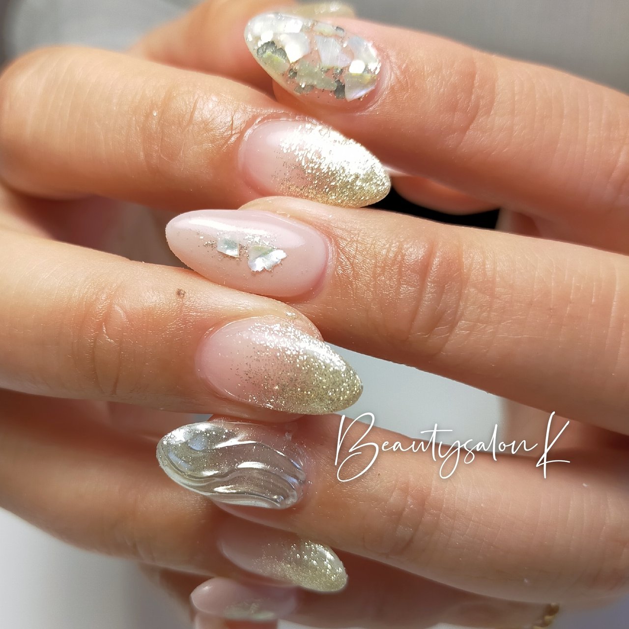 オールシーズン ハンド グラデーション ラメ シェル Beautysalonk エステ ネイルのネイルデザイン No ネイルブック