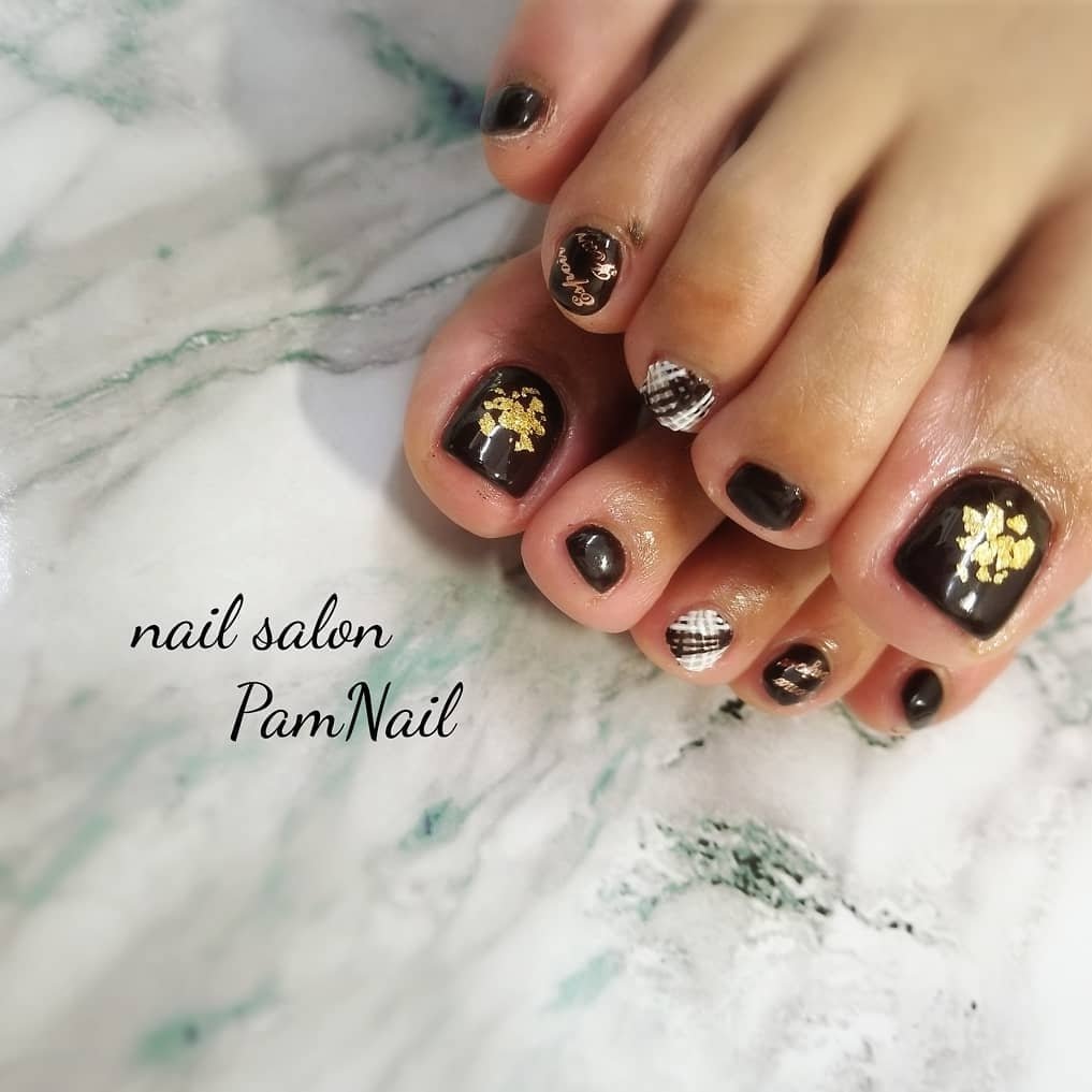 秋 冬 バレンタイン 女子会 フット Pamnailのネイルデザイン No ネイルブック