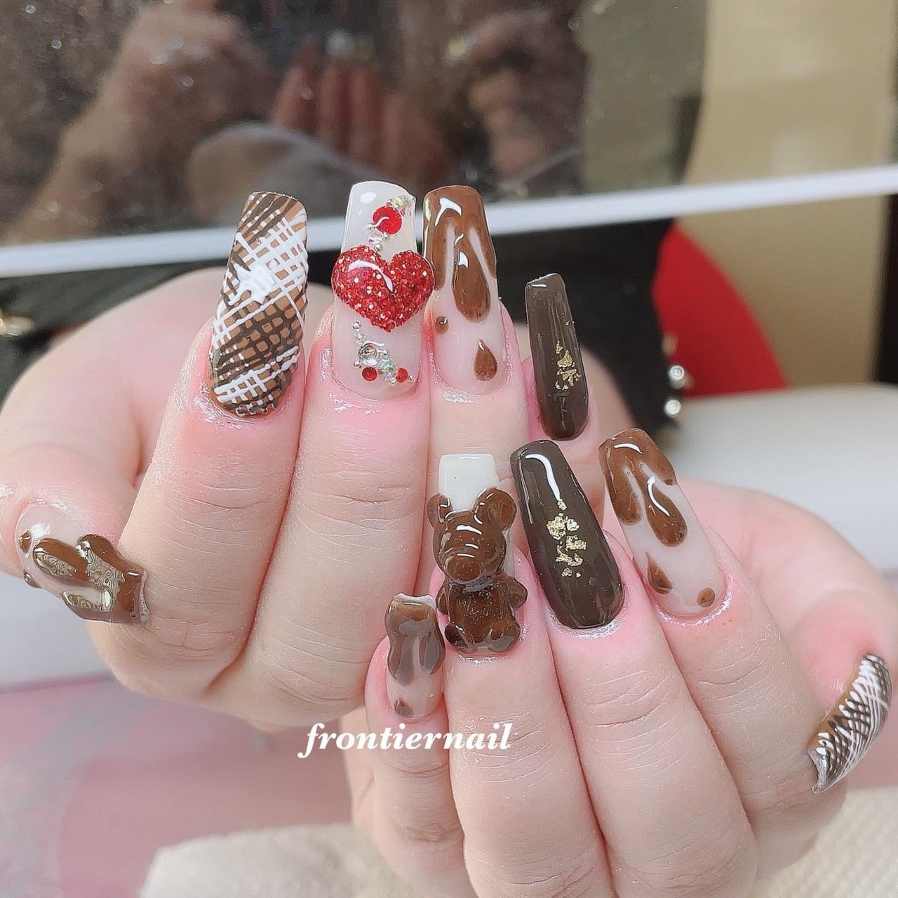 バレンタイン ハンド ハート キャラクター 3d Frontiernail 渋谷美香のネイルデザイン No ネイルブック