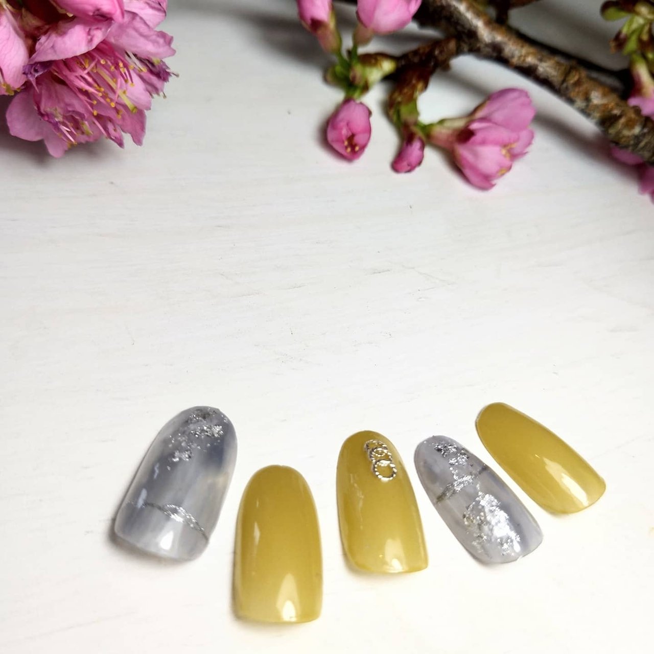 春 オールシーズン ハンド ジェル ネイルチップ Hina Nail Sugaのネイルデザイン No ネイルブック