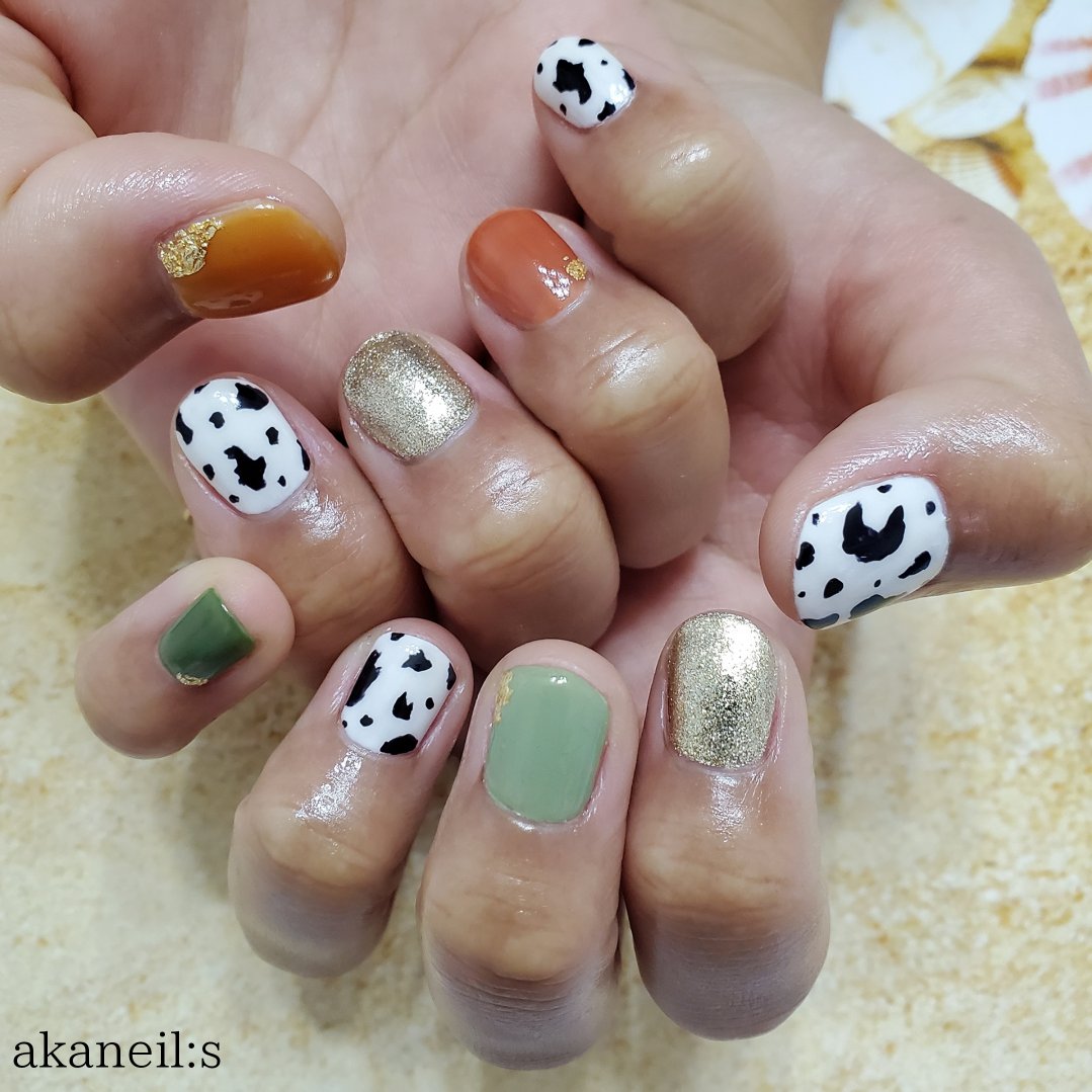 オールシーズン ハンド ラメ アニマル柄 ショート 格安サロン Akaneil Sのネイルデザイン No ネイルブック