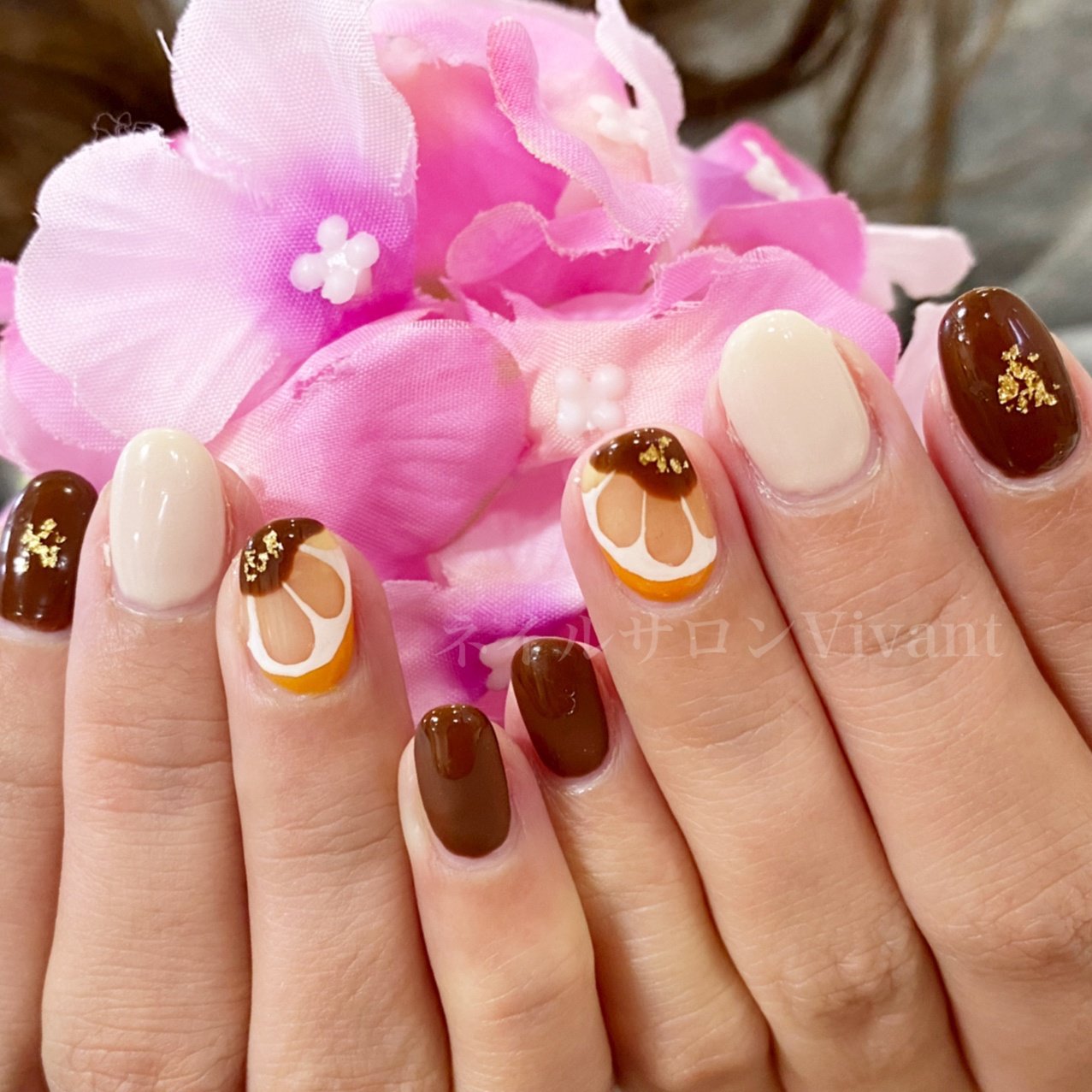 バレンタイン ハンド スイーツ ミディアム ベージュ Vivantのネイルデザイン No ネイルブック