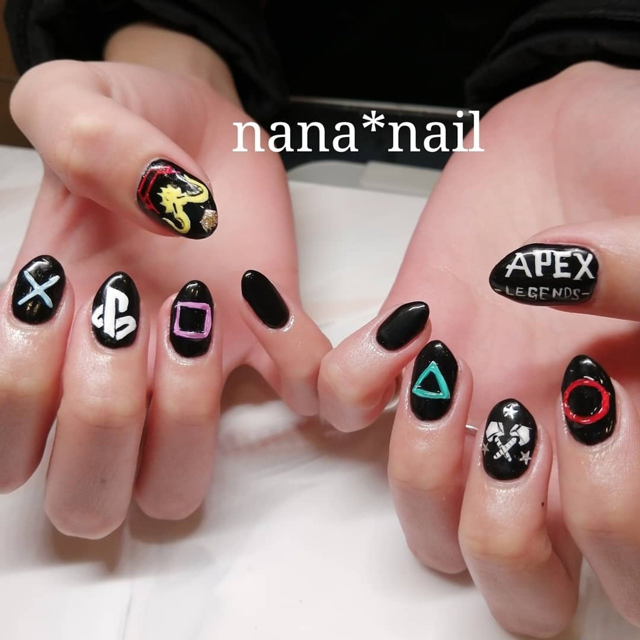 オールシーズン/女子会/ハンド/痛ネイル/ミディアム - nana＊nailの