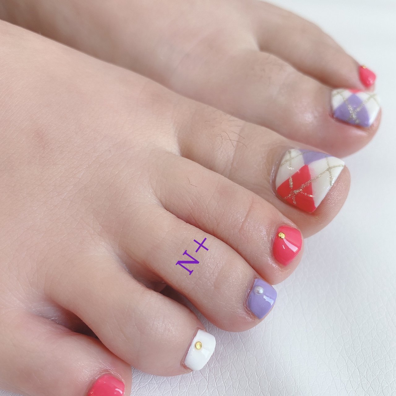 冬 バレンタイン デート 女子会 フット N エヌプラス Nail Salonのネイルデザイン No ネイルブック