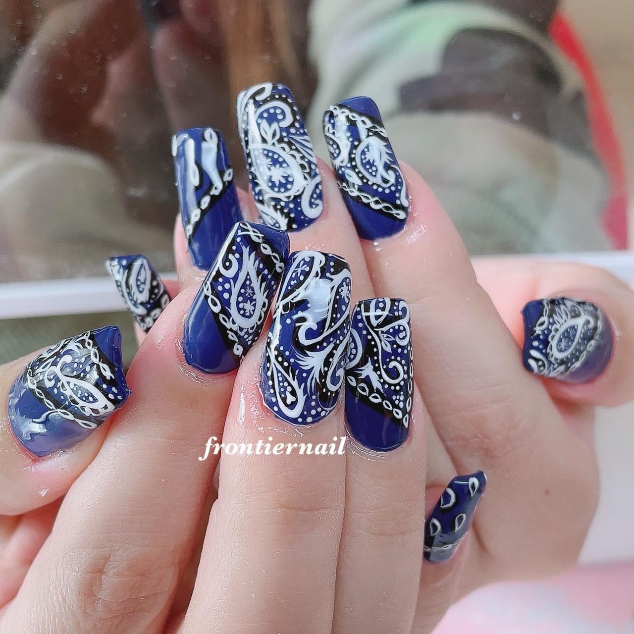 オールシーズン ハンド ロング ネイビー スカルプチュア Frontiernail 渋谷美香のネイルデザイン No ネイルブック