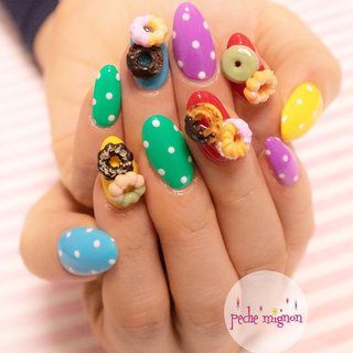 ドット(水玉)/#donutsのネイルデザイン｜ネイルブック