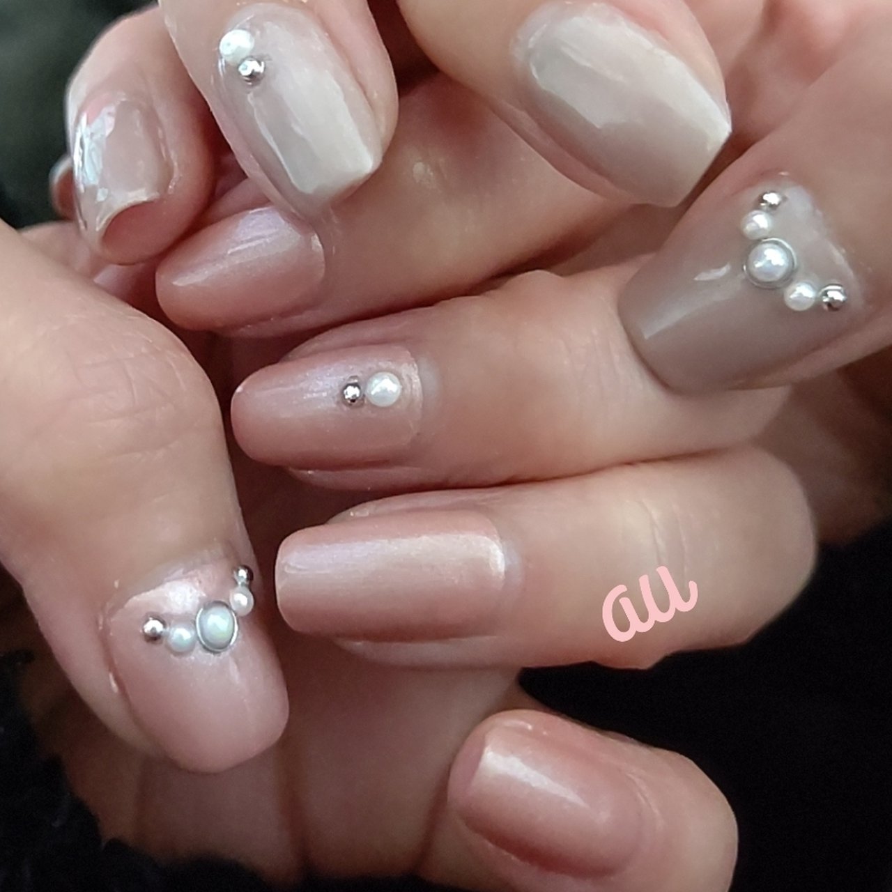 ハンド ベージュ ピンク セルフネイル Auのネイルデザイン No ネイルブック