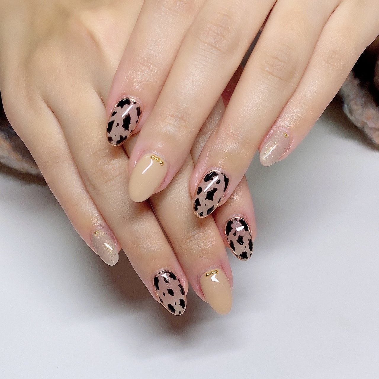 ❗️美品❗️ネイルテーブル 春/秋/冬/オールシーズン/アニマル柄 - 涼子のネイルデザイン[No