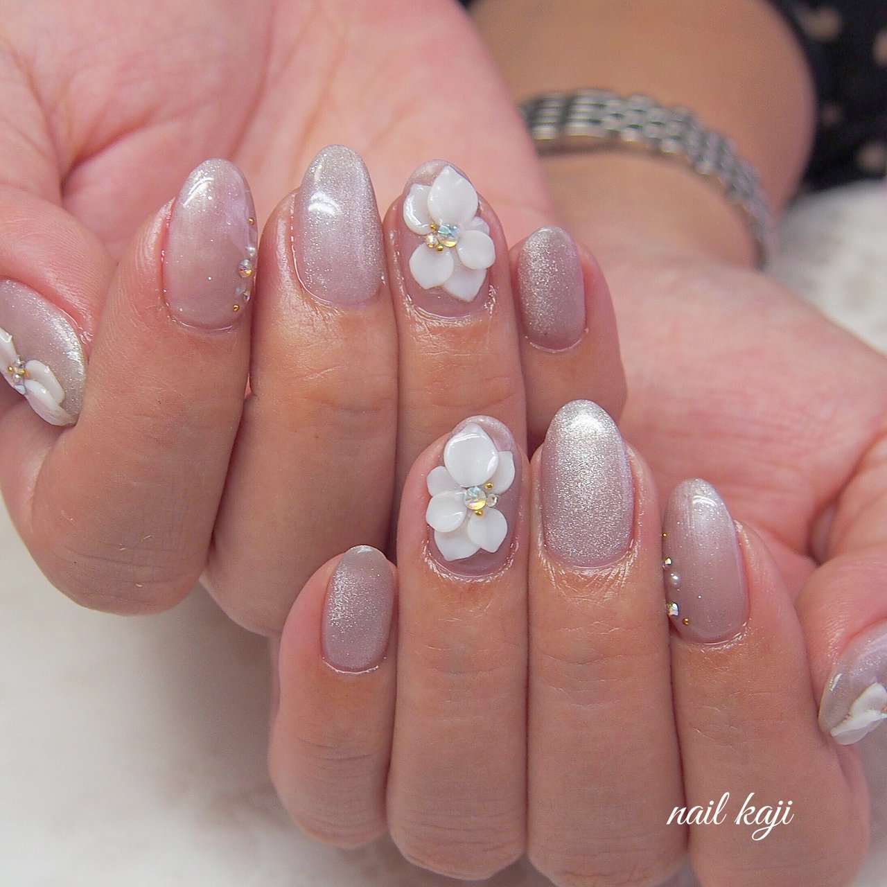 春 オールシーズン ハンド シンプル フラワー Nail Kajiのネイルデザイン No ネイルブック