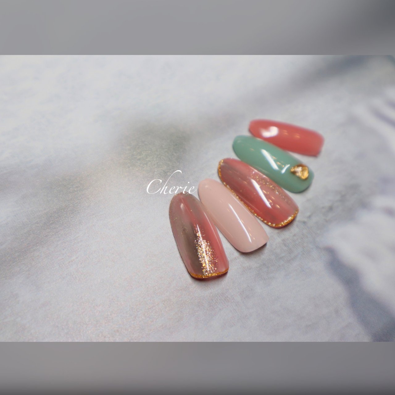 秋 冬 オールシーズン ハンド ジェル Cherie 泉中央シェリネイルのネイルデザイン No ネイルブック