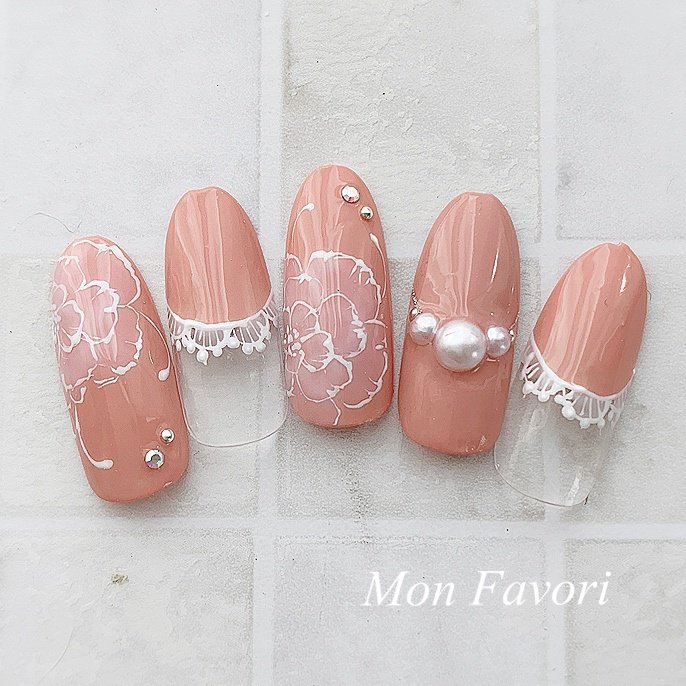 春 オフィス デート 女子会 変形フレンチ Monfavori モンファボリ のネイルデザイン No ネイルブック